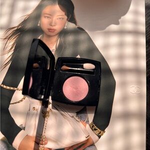 CHANEL Pink Eyeshadow Romantic Shimmer